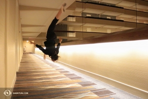After a long bus ride to Milwaukee, Wisconsin, Shen Yun Touring Company’s Bella Fan was happy to see a long hallway in the hotel. (Photo by dancer Helen Li)